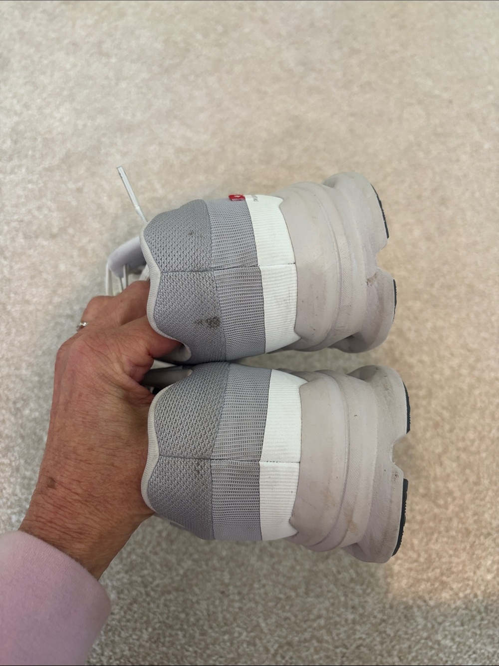 On Cloud cloud runner sneakers size 9.5 - Picture 3 of 6